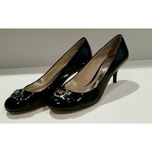 Michael kors black patent leather mid pump heels